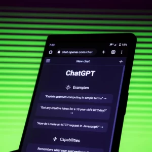 Read more about the article ChatGPT Ultimate Guide: Maximizing your Online Communication